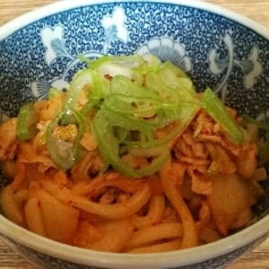 身も心も寒い夜は★豚キムチうどん